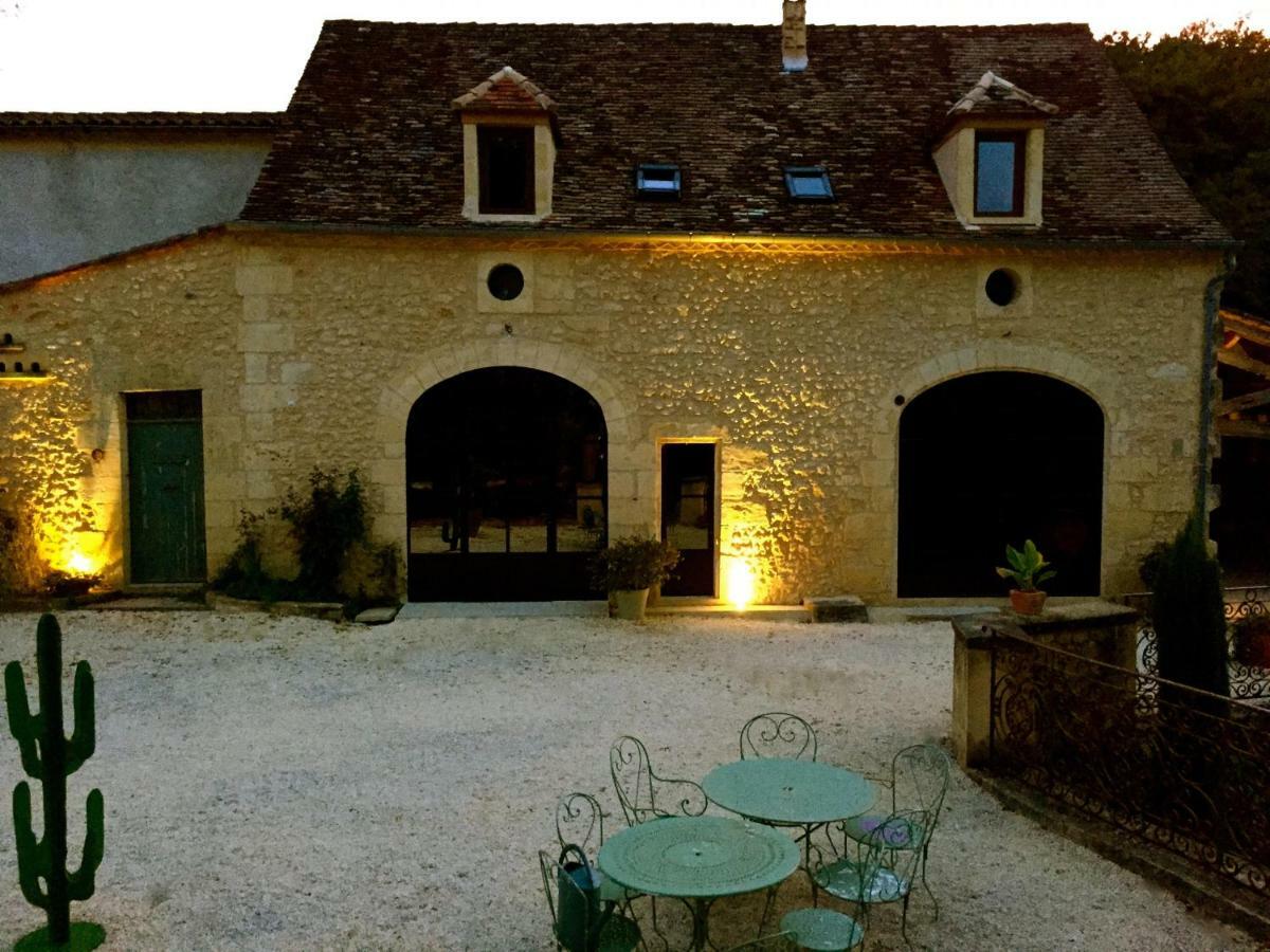 Gite Du Manoir Le Roc Couze-et-Saint-Front Екстериор снимка