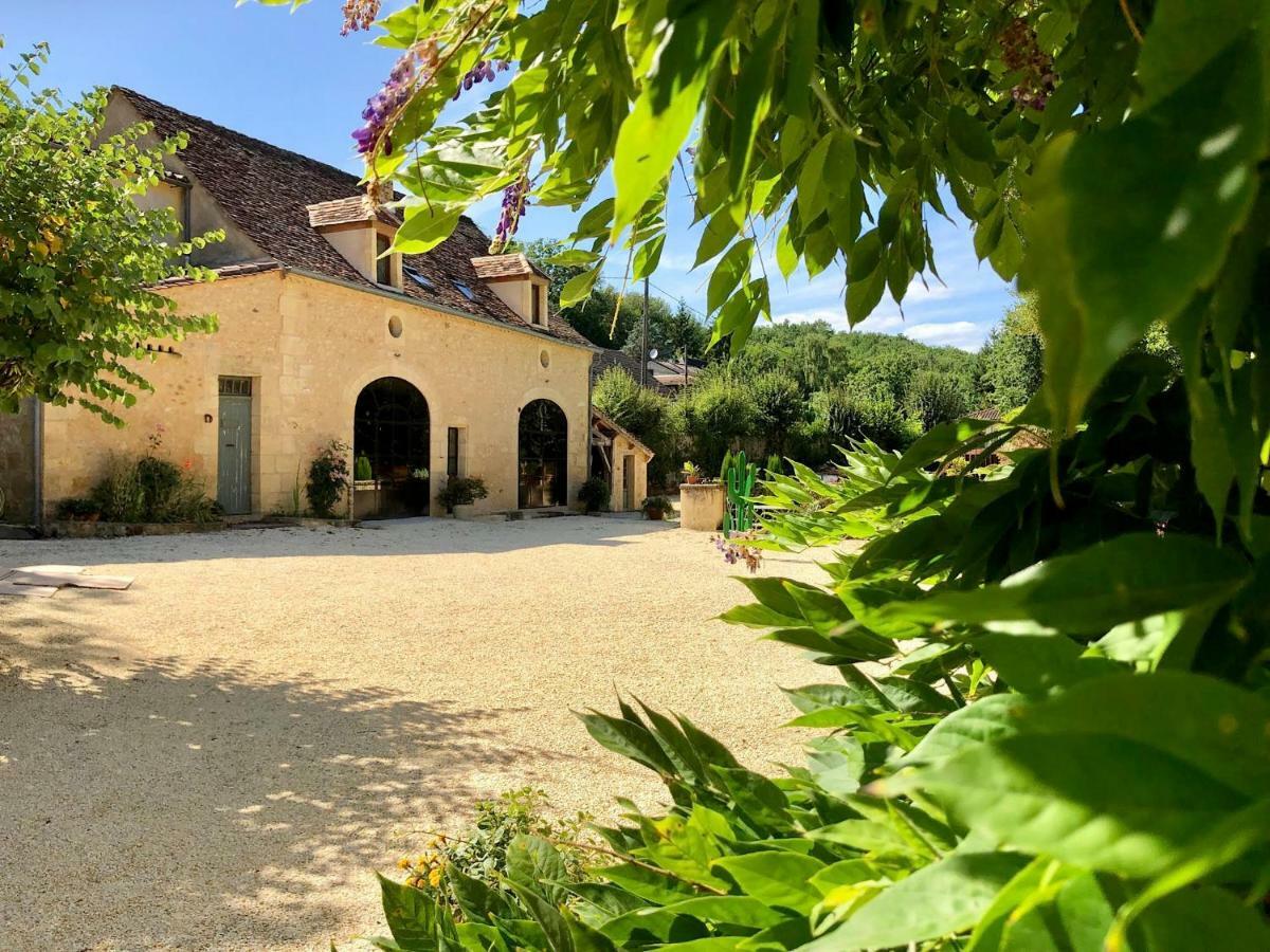Gite Du Manoir Le Roc Couze-et-Saint-Front Екстериор снимка