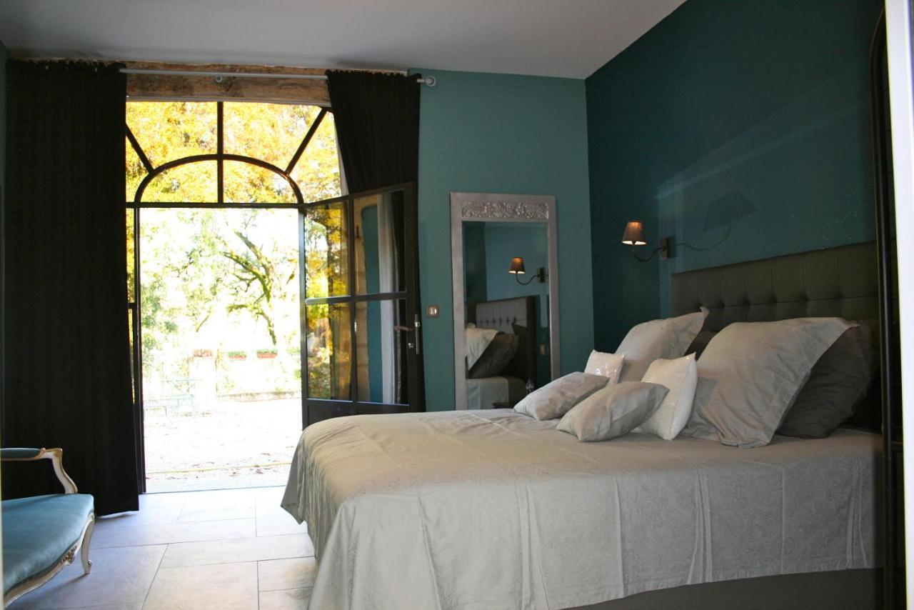 Gite Du Manoir Le Roc Couze-et-Saint-Front Екстериор снимка
